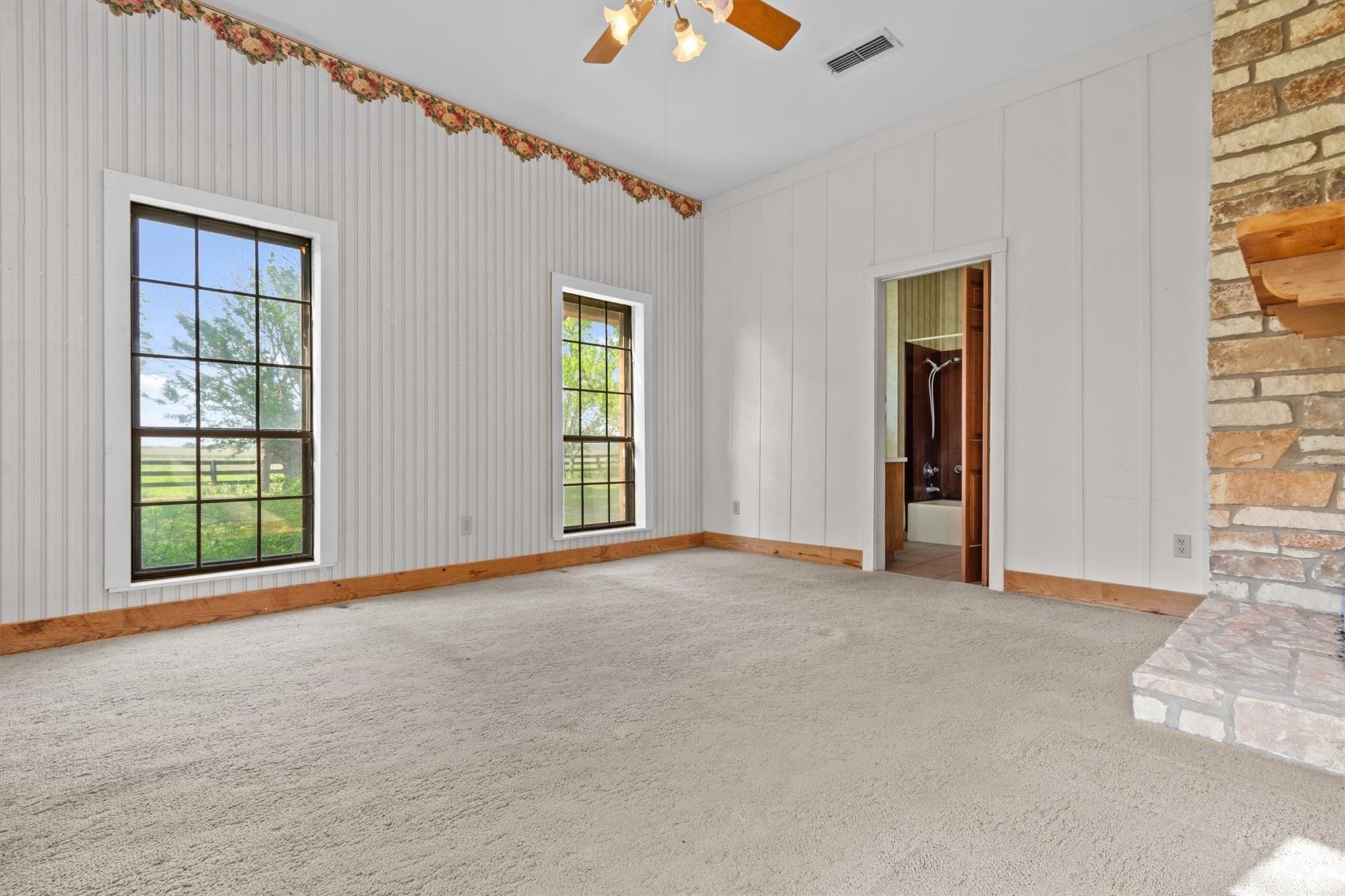 12914 Pfluger Berkman Ln, Coupland, TX 78615