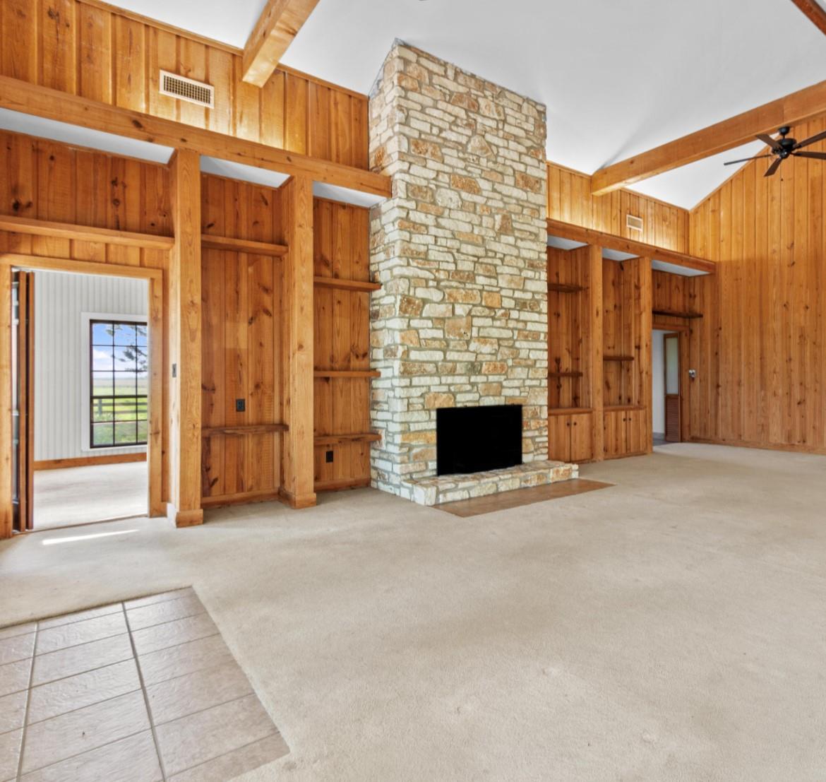 12914 Pfluger Berkman Ln, Coupland, TX 78615