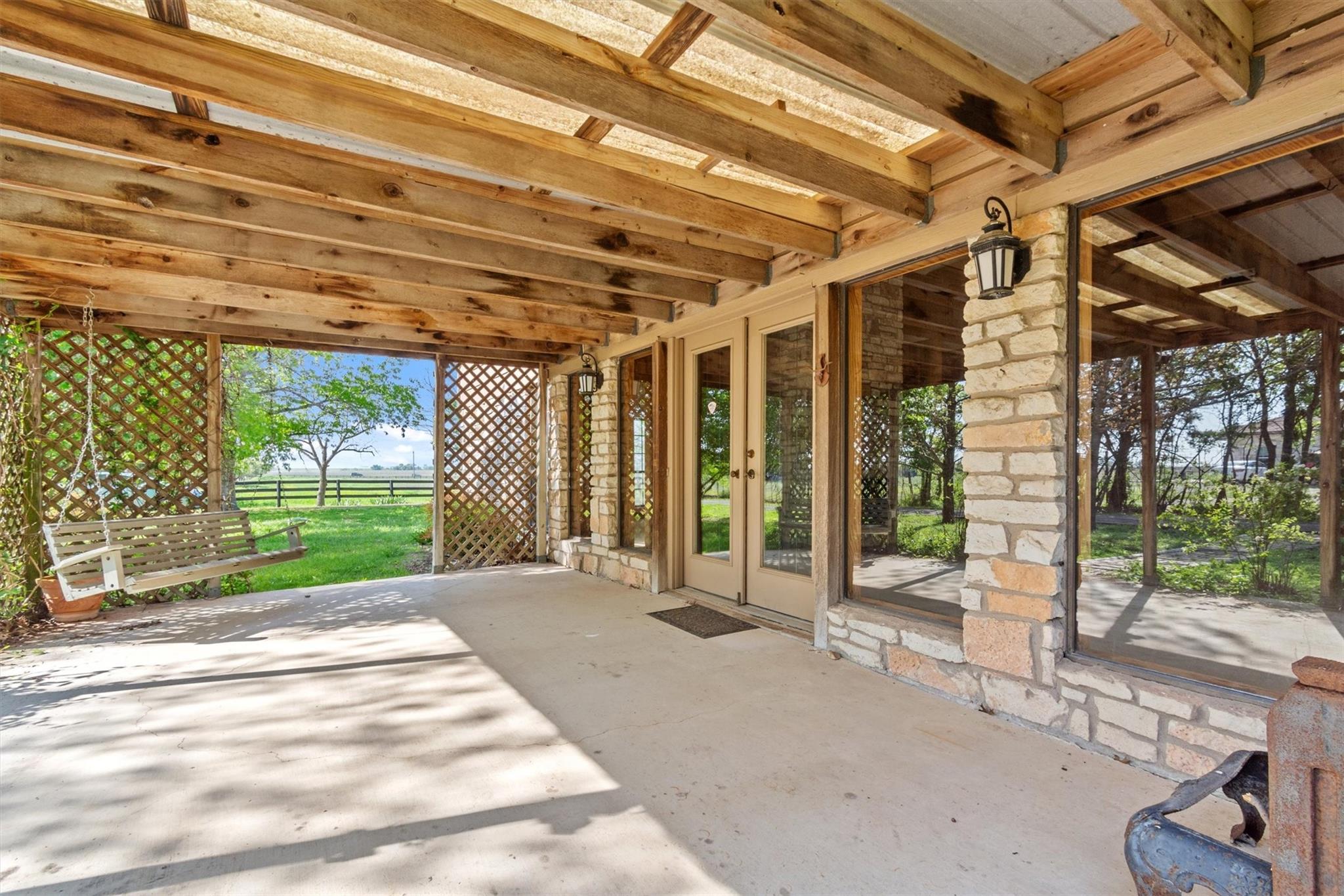 12914 Pfluger Berkman Ln, Coupland, TX 78615