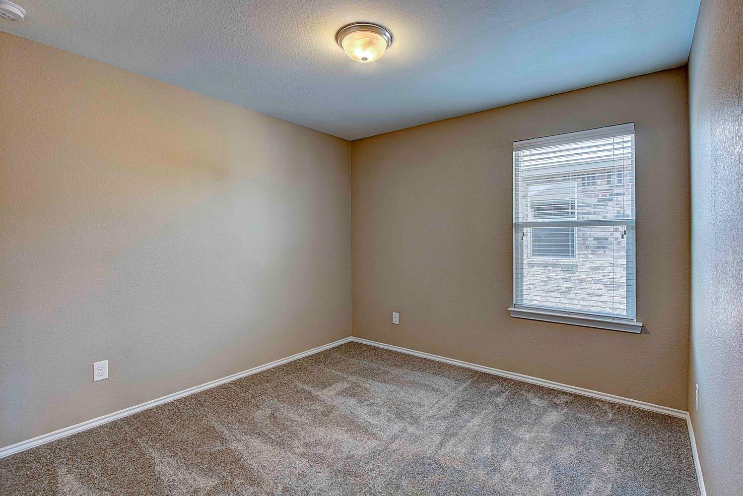 1224 Half Hitch Trl, Georgetown, TX 78633