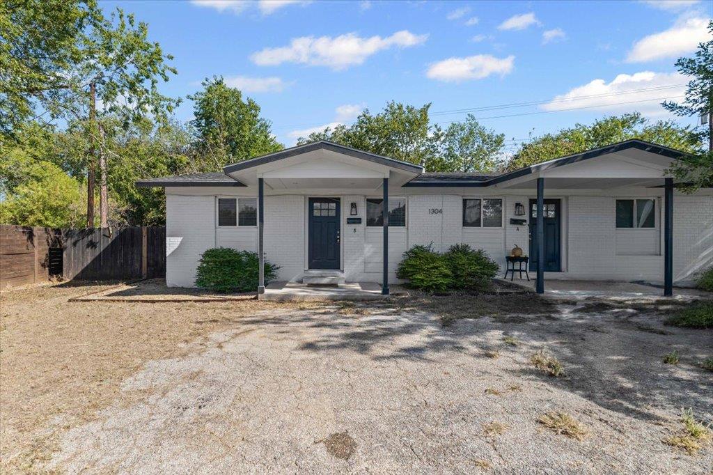 1304 Falcon Cv # B, Austin, TX 78745