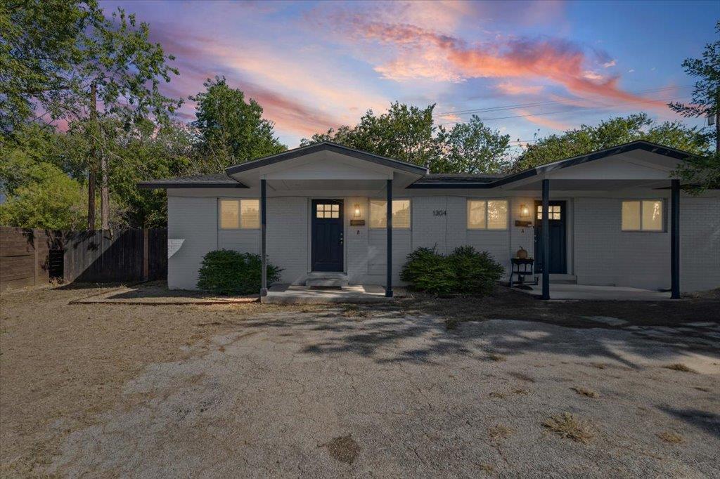 1304 Falcon Cv # B, Austin, TX 78745