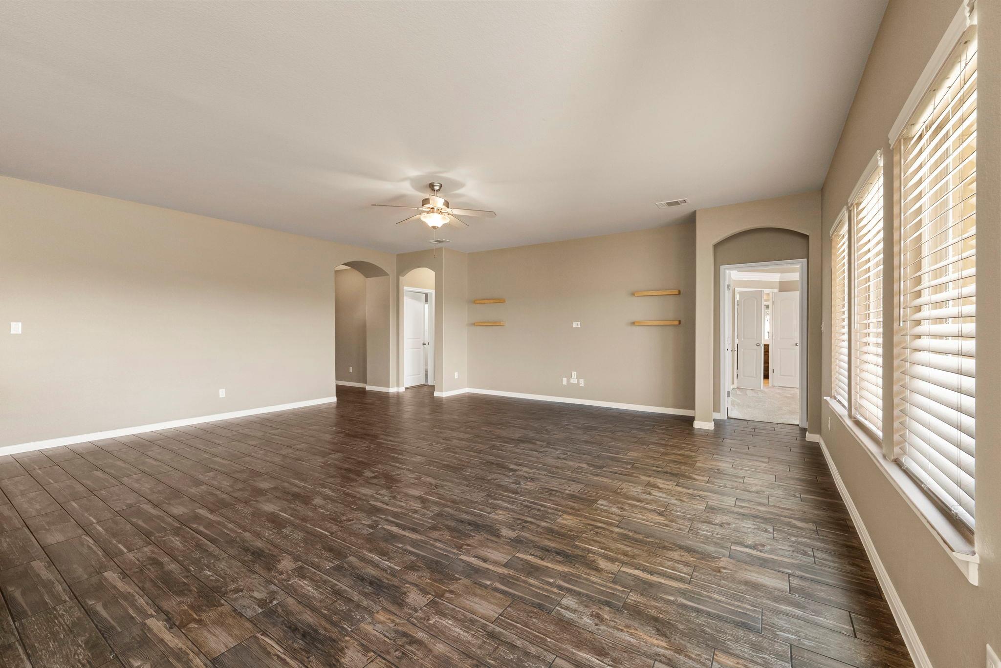 104 Estrella Ln, Bertram, TX 78605