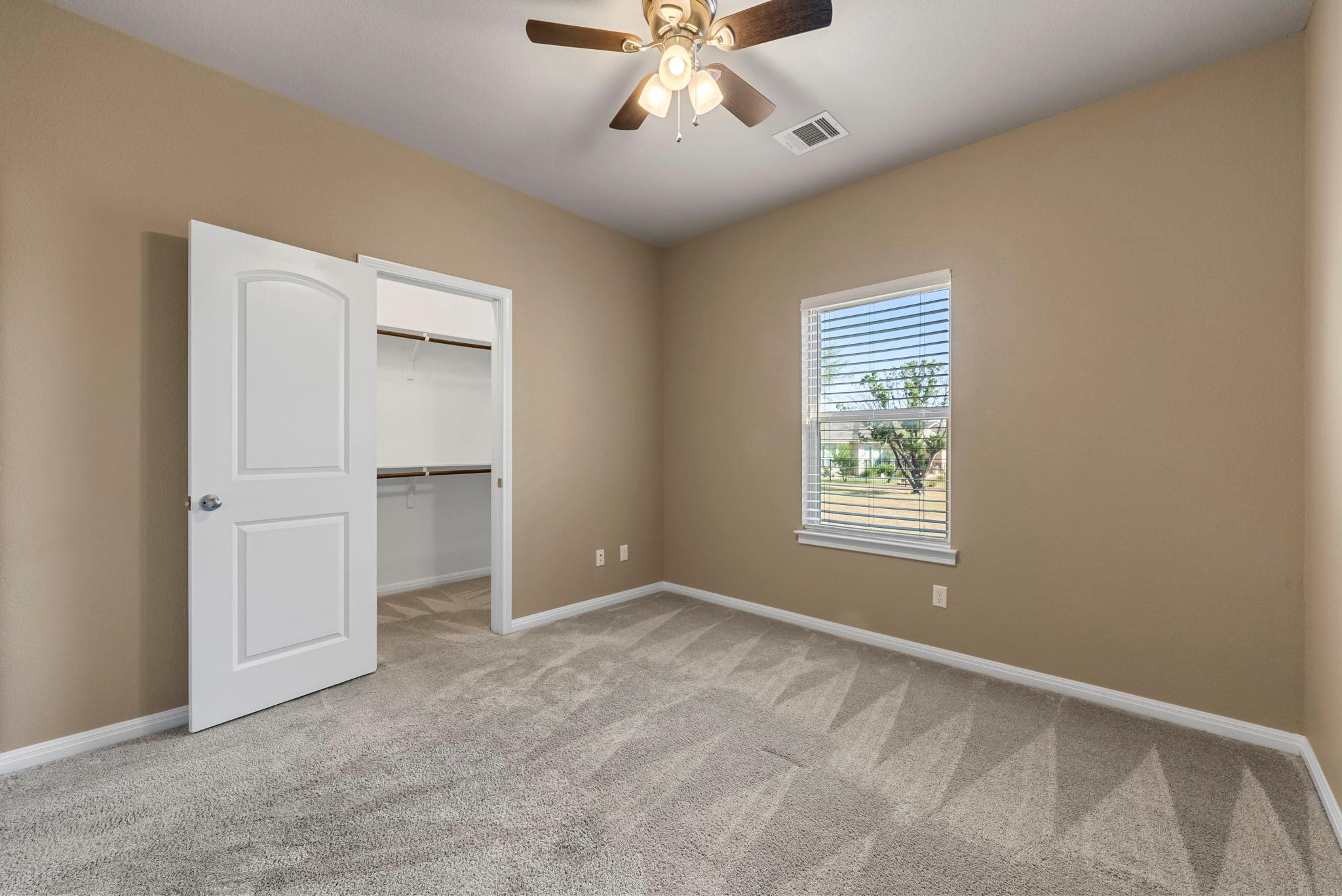 104 Estrella Ln, Bertram, TX 78605