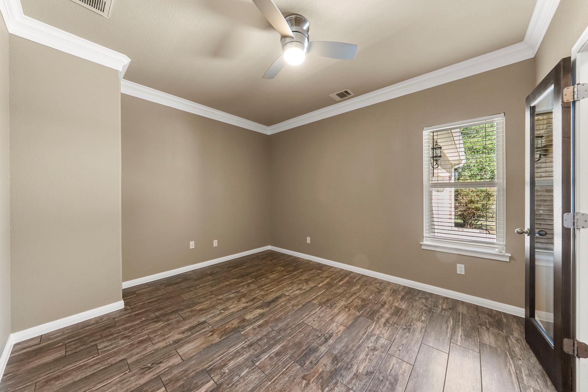 104 Estrella Ln, Bertram, TX 78605