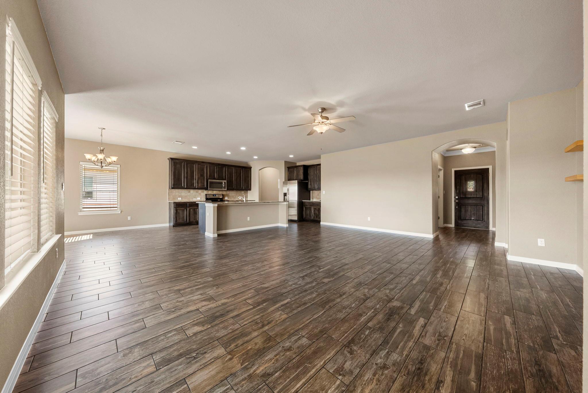 104 Estrella Ln, Bertram, TX 78605