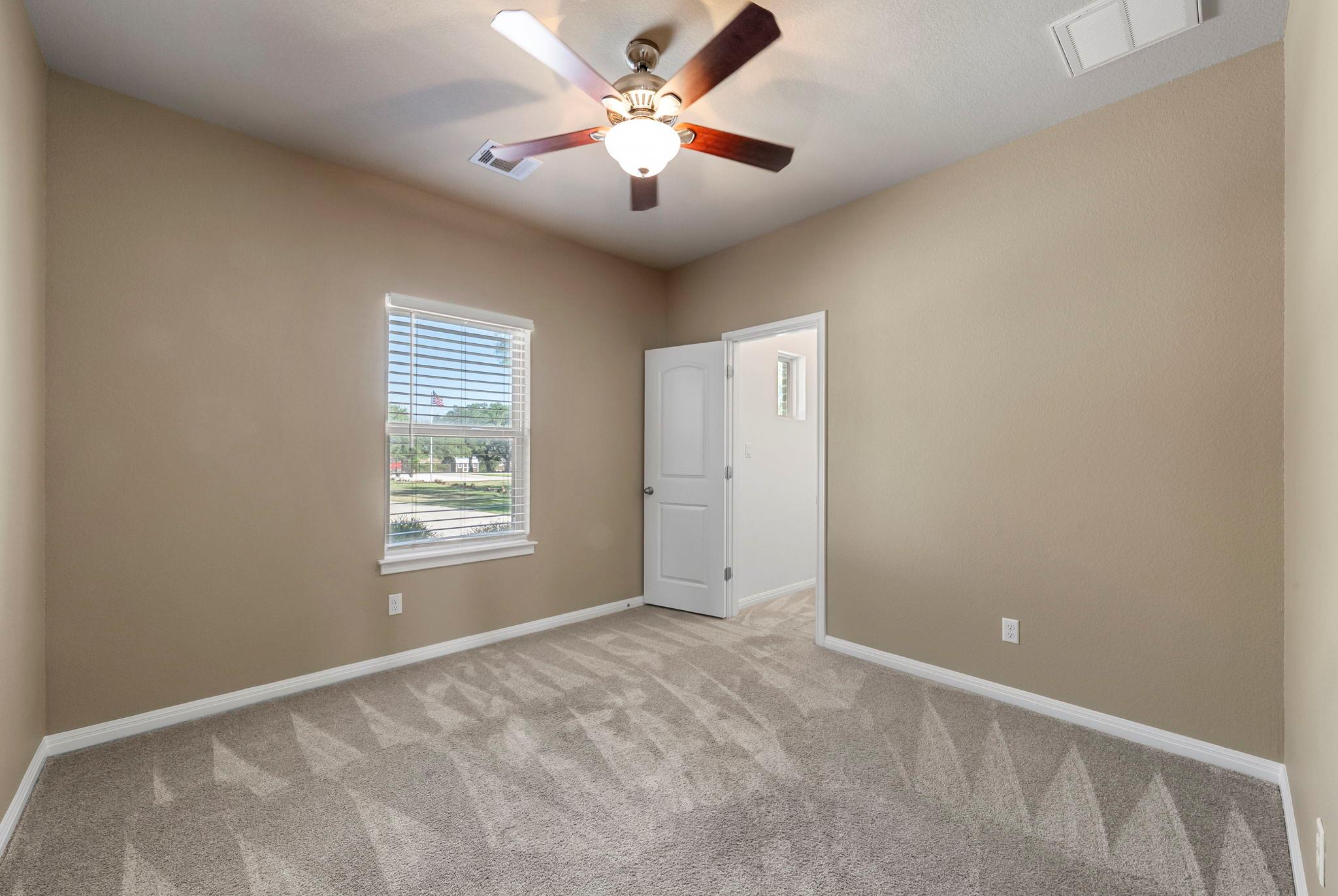 104 Estrella Ln, Bertram, TX 78605