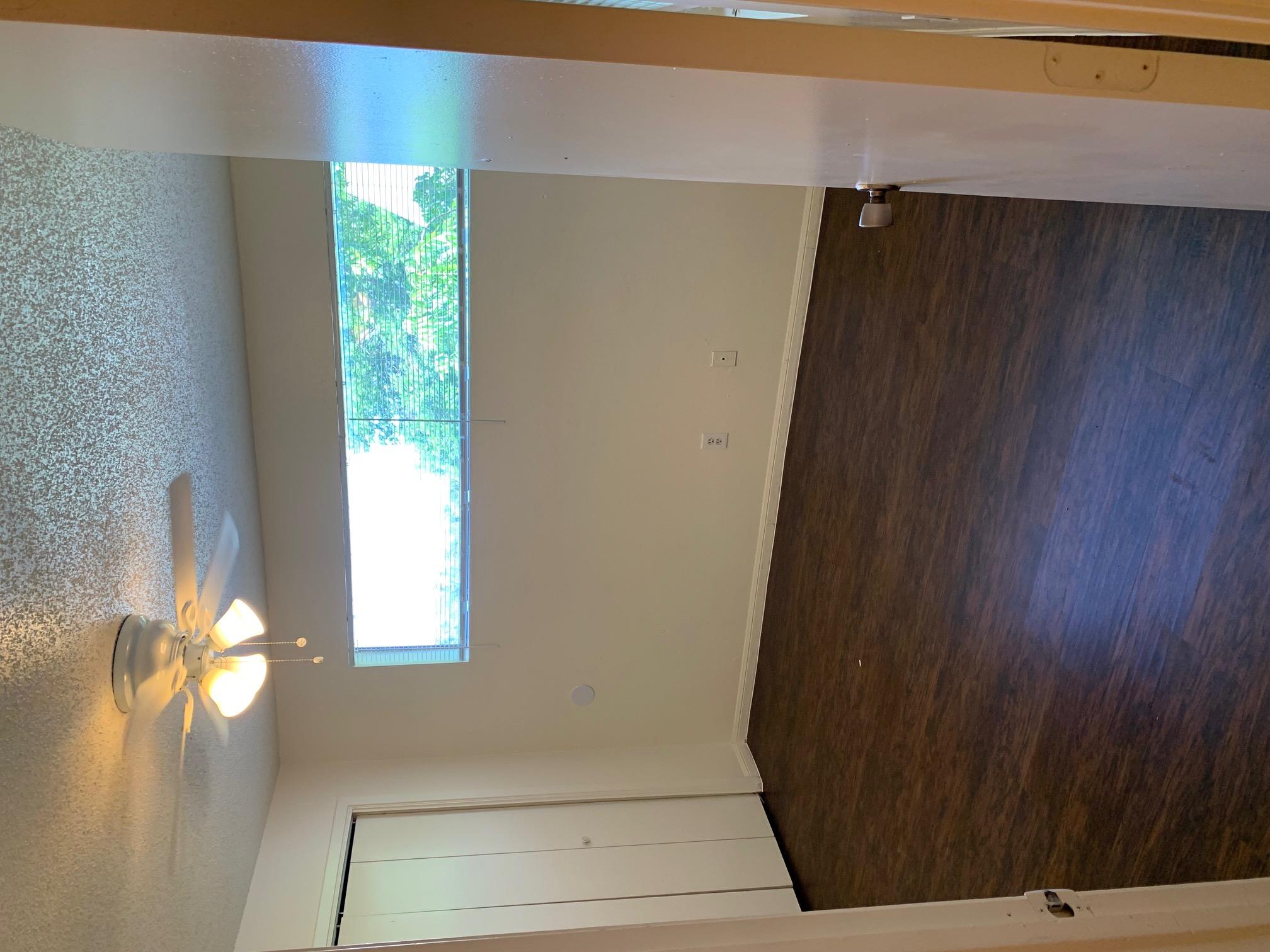 8812 Schick Rd # D, Austin, TX 78729