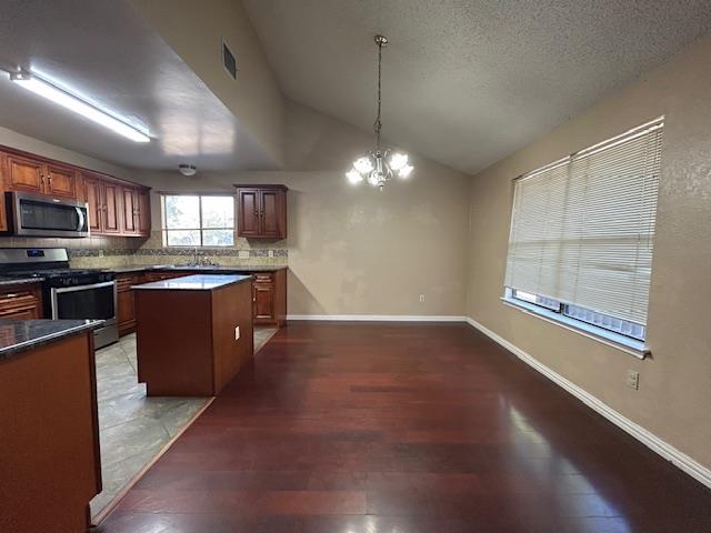 2601 Oak Meadow Dr, Round Rock, TX 78681