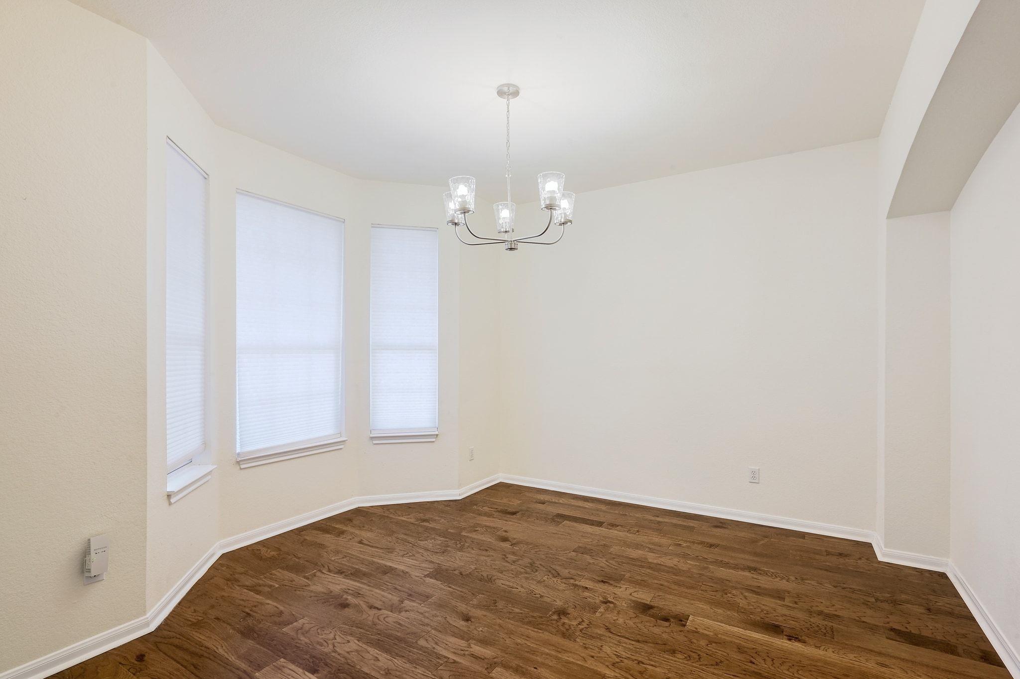 5859 LOMITA VERDE Cir, Austin, TX 78749