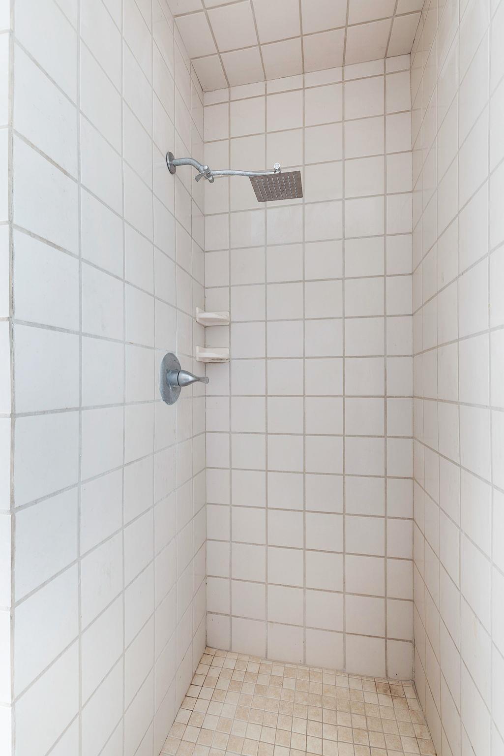 18 Del Norte St, Lampasas, TX 76550