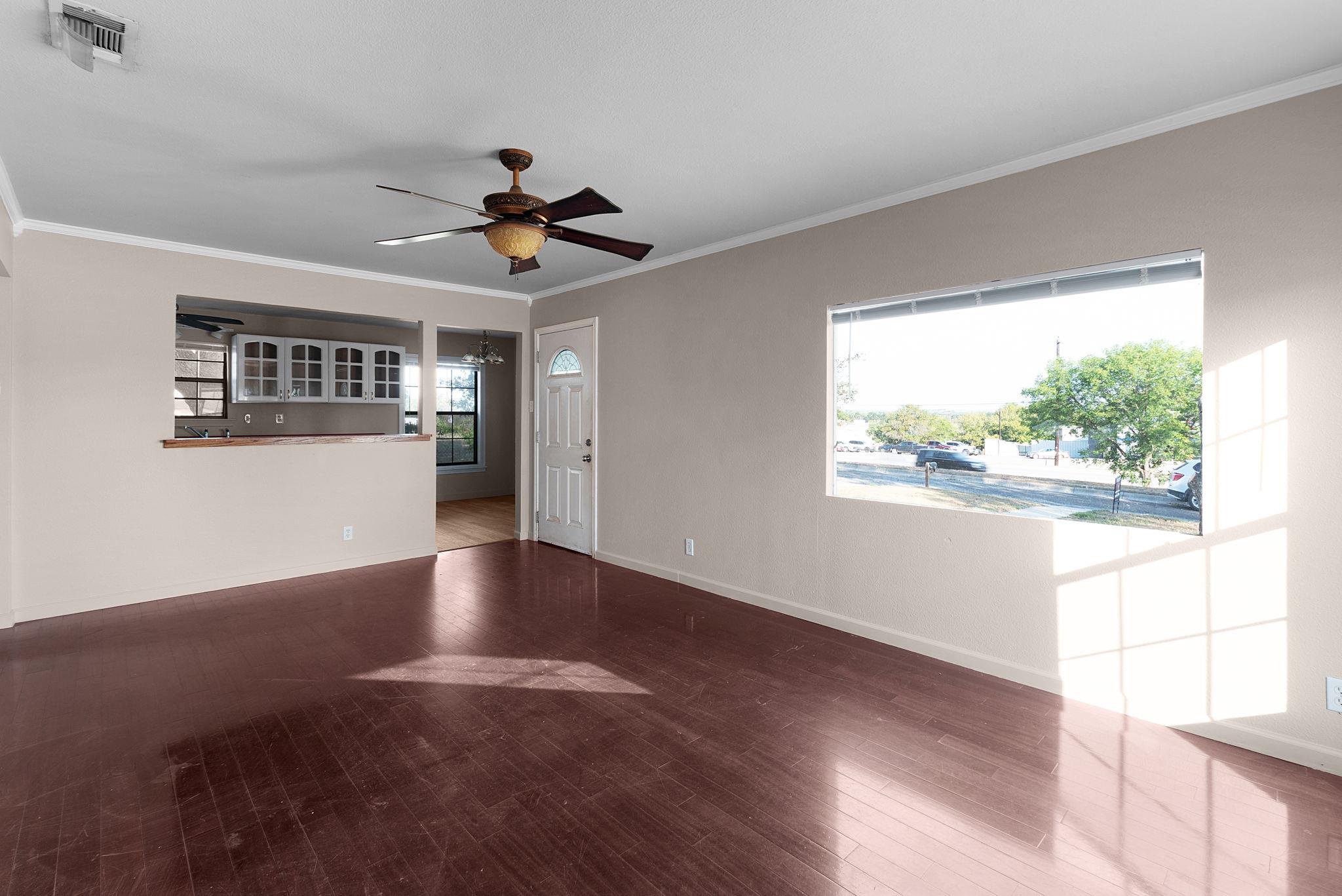 18 Del Norte St, Lampasas, TX 76550