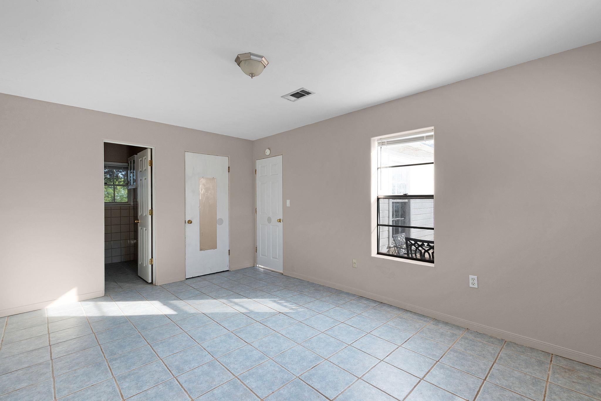 18 Del Norte St, Lampasas, TX 76550