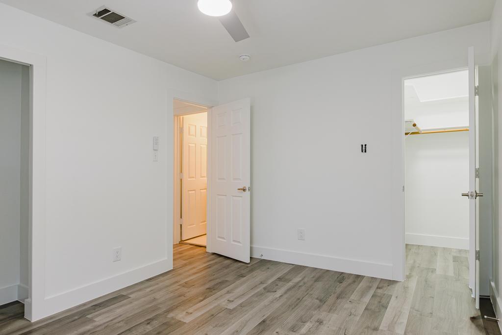 9513 LINKMEADOW Dr, Austin, TX 78748