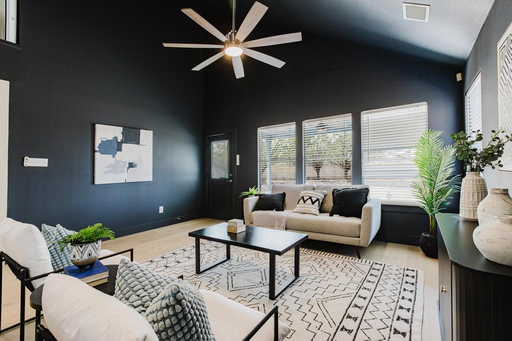 9513 LINKMEADOW Dr, Austin, TX 78748