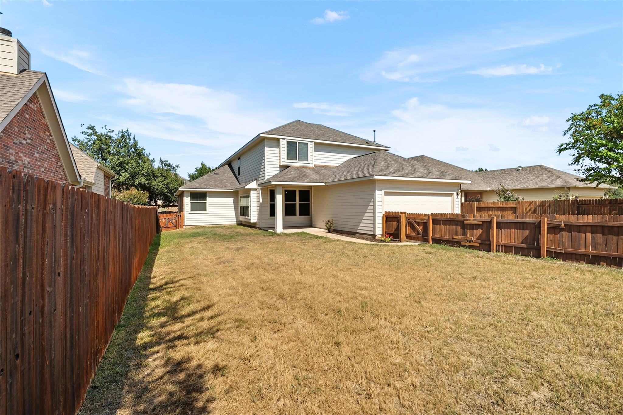 111 Sycamore St, Georgetown, TX 78633