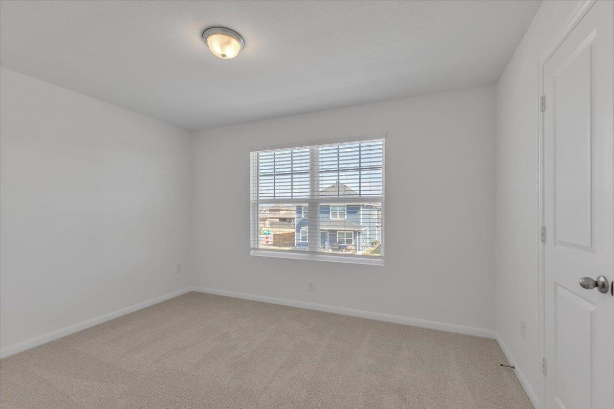 202 Tokalaun Dr, Hutto, TX 78634