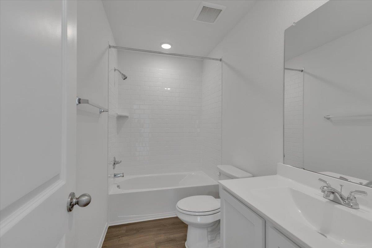 202 Tokalaun Dr, Hutto, TX 78634