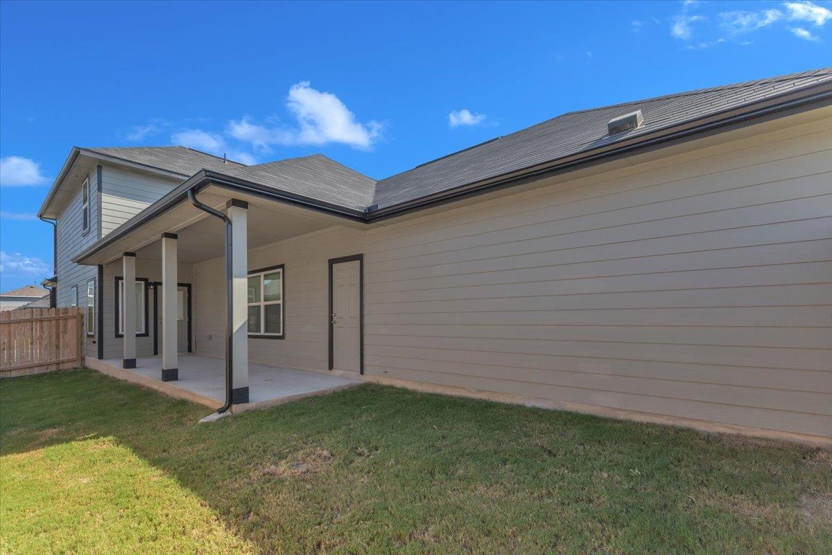 202 Tokalaun Dr, Hutto, TX 78634