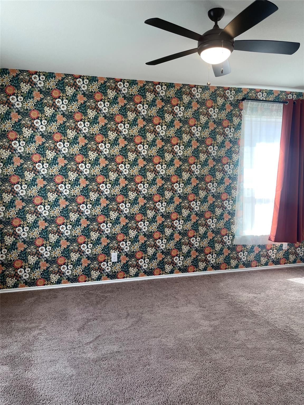 240 Robert Hightower Dr, Jarrell, TX 76537