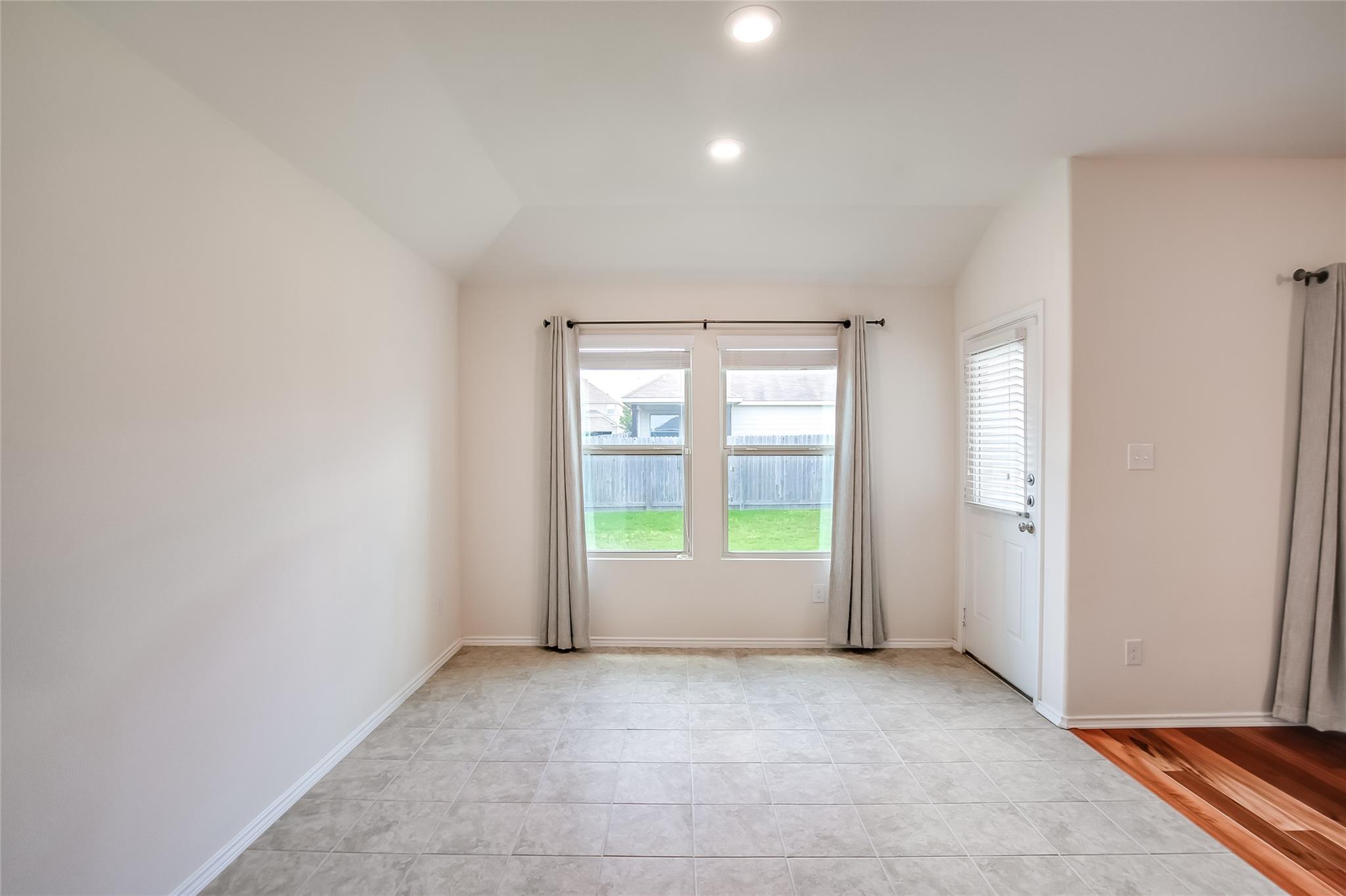 908 Wolcott Dr, Leander, TX 78641