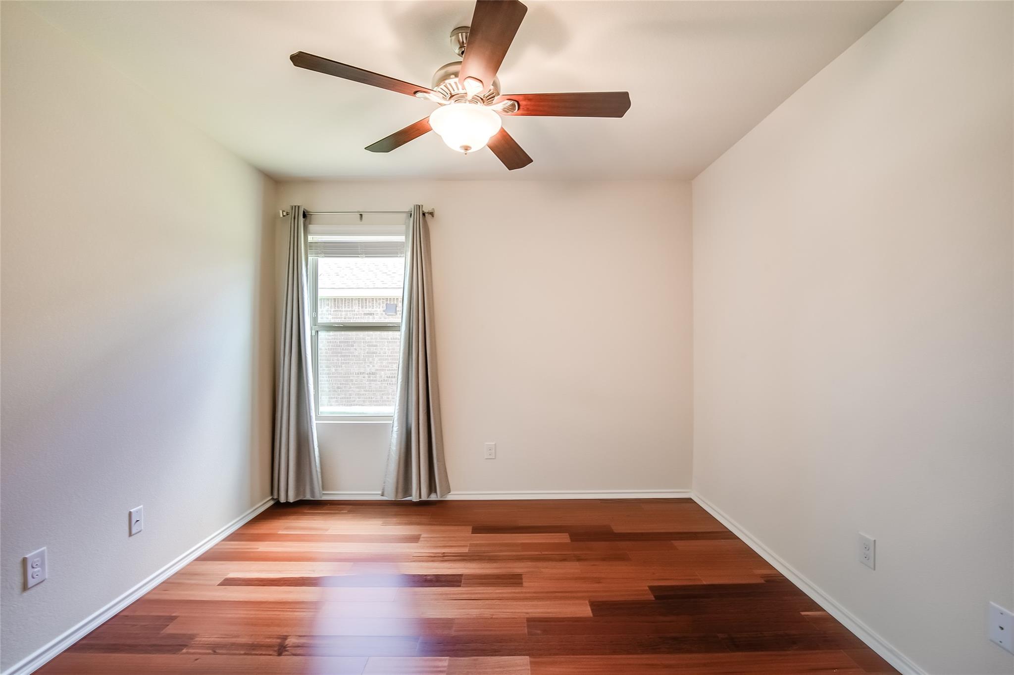 908 Wolcott Dr, Leander, TX 78641