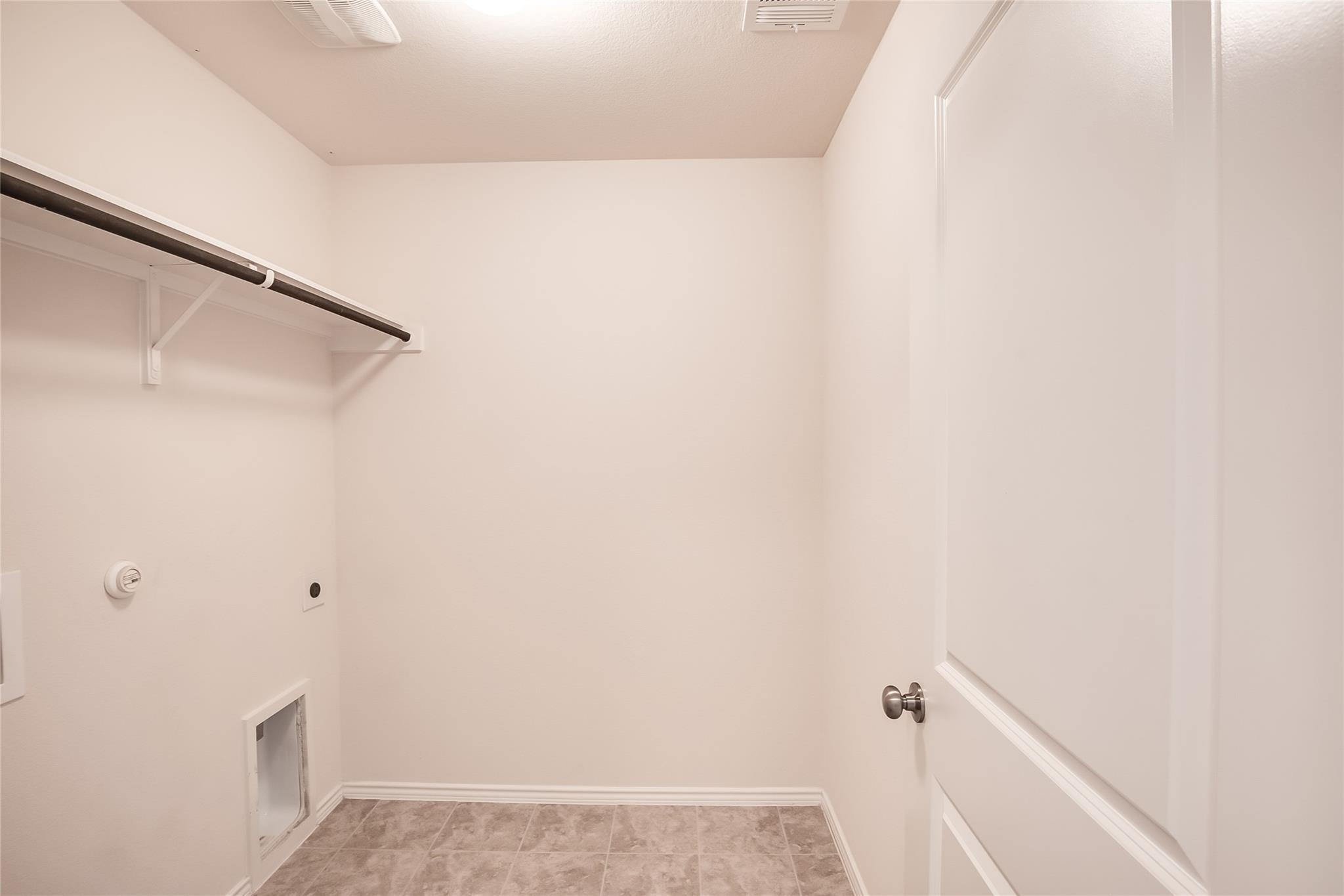 908 Wolcott Dr, Leander, TX 78641