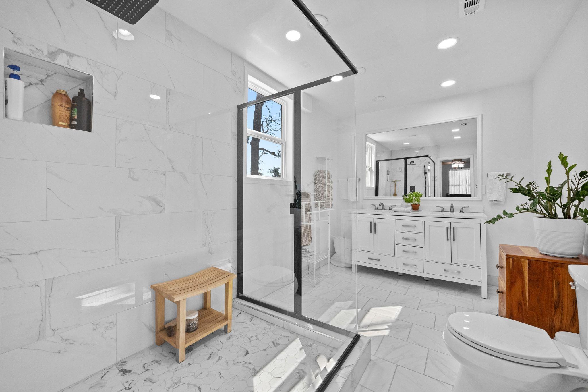 376 Jones Rd, Cedar Creek, TX 78612