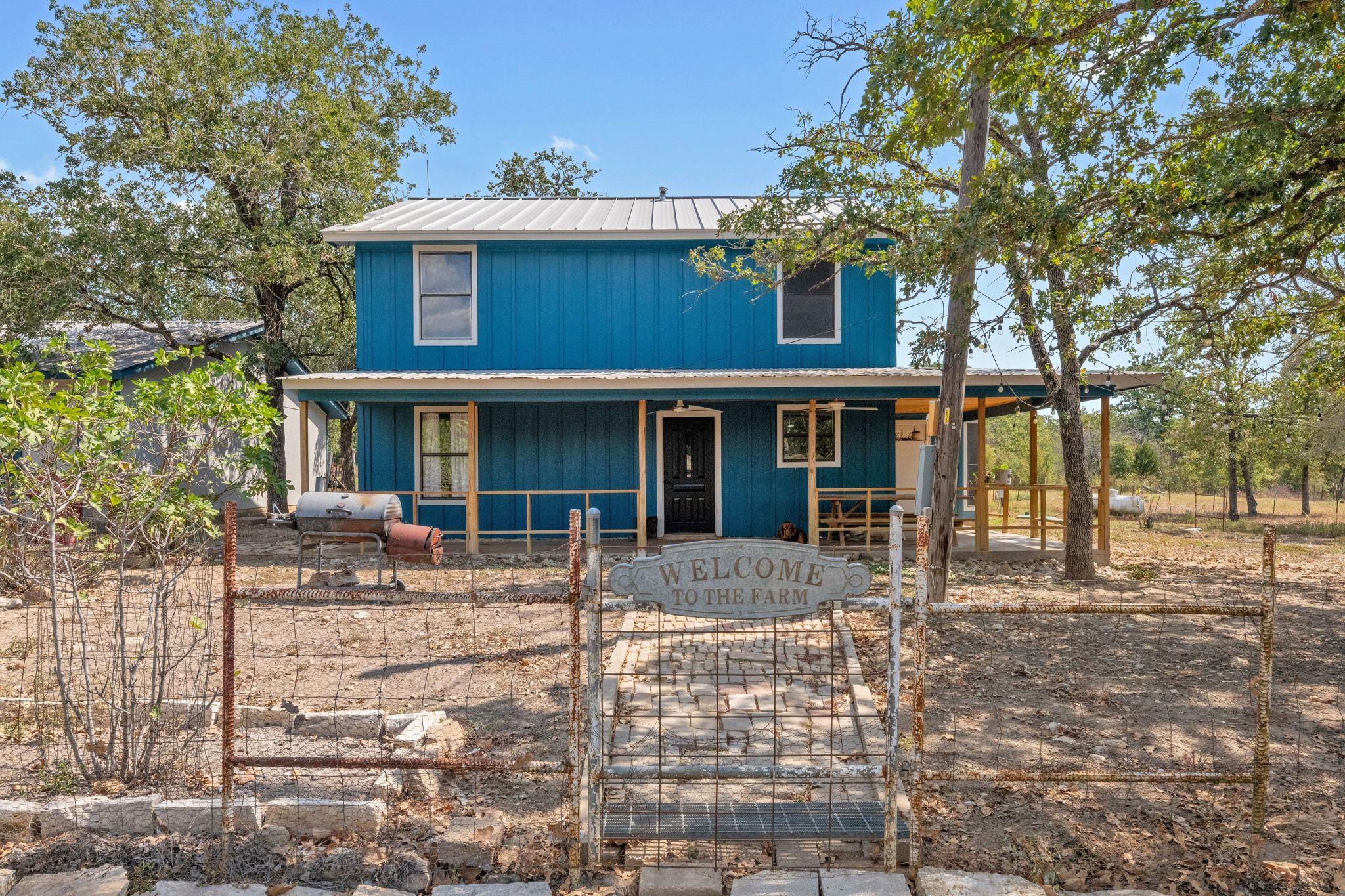 376 Jones Rd, Cedar Creek, TX 78612