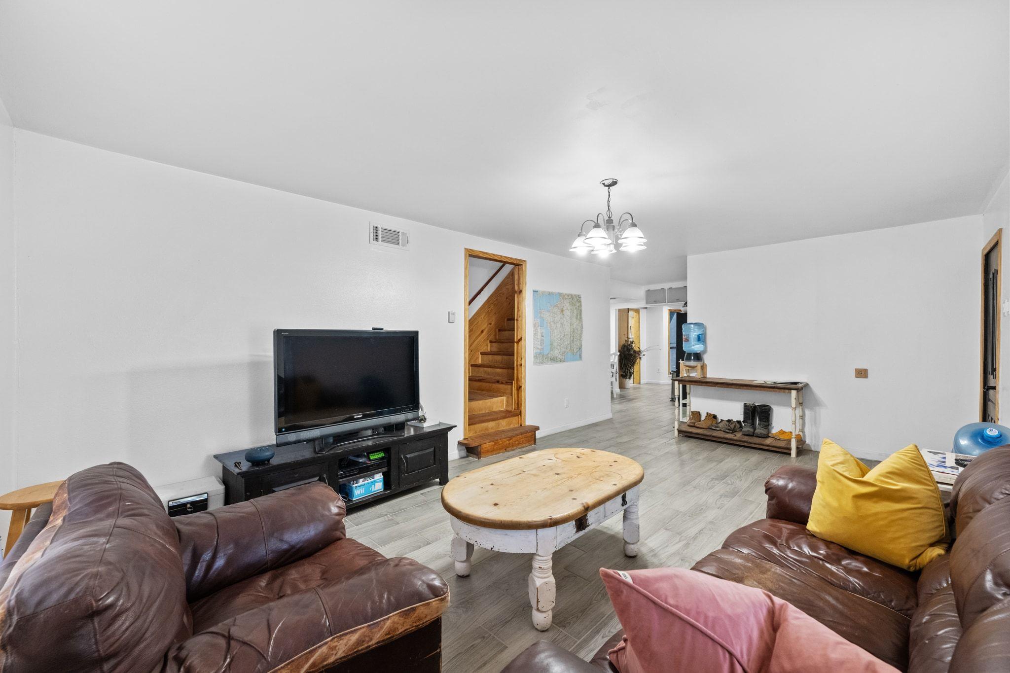 376 Jones Rd, Cedar Creek, TX 78612