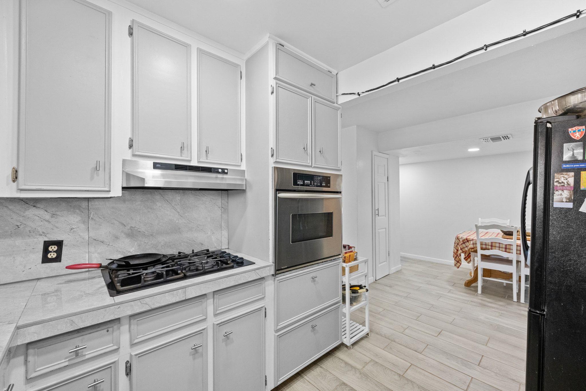 376 Jones Rd, Cedar Creek, TX 78612