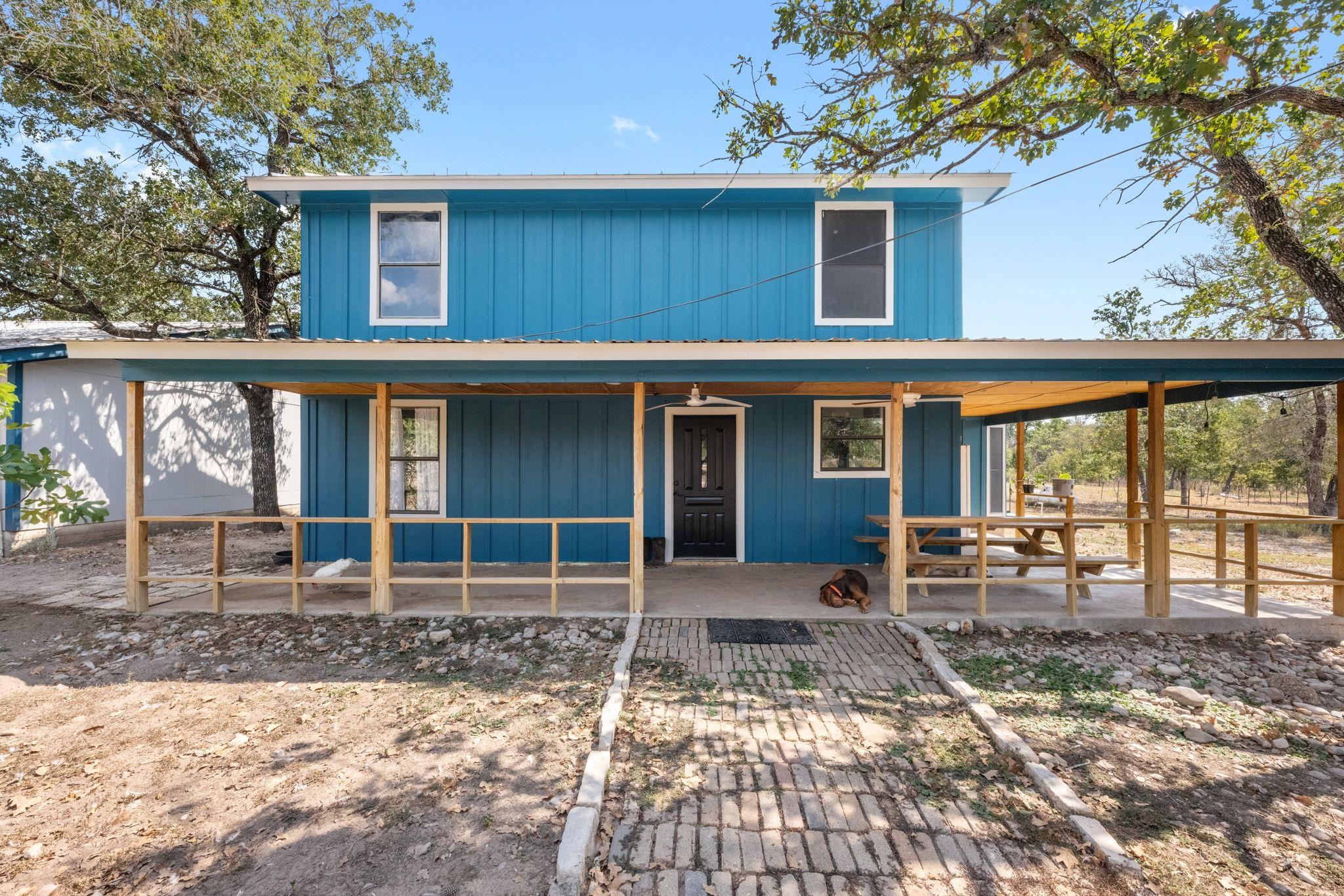 376 Jones Rd, Cedar Creek, TX 78612