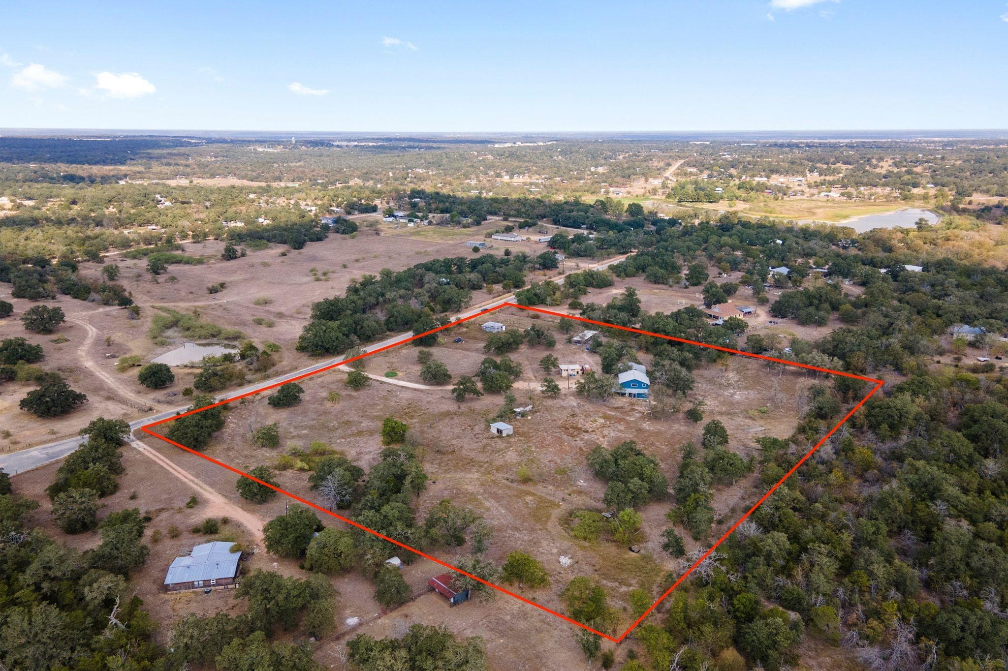 376 Jones Rd, Cedar Creek, TX 78612