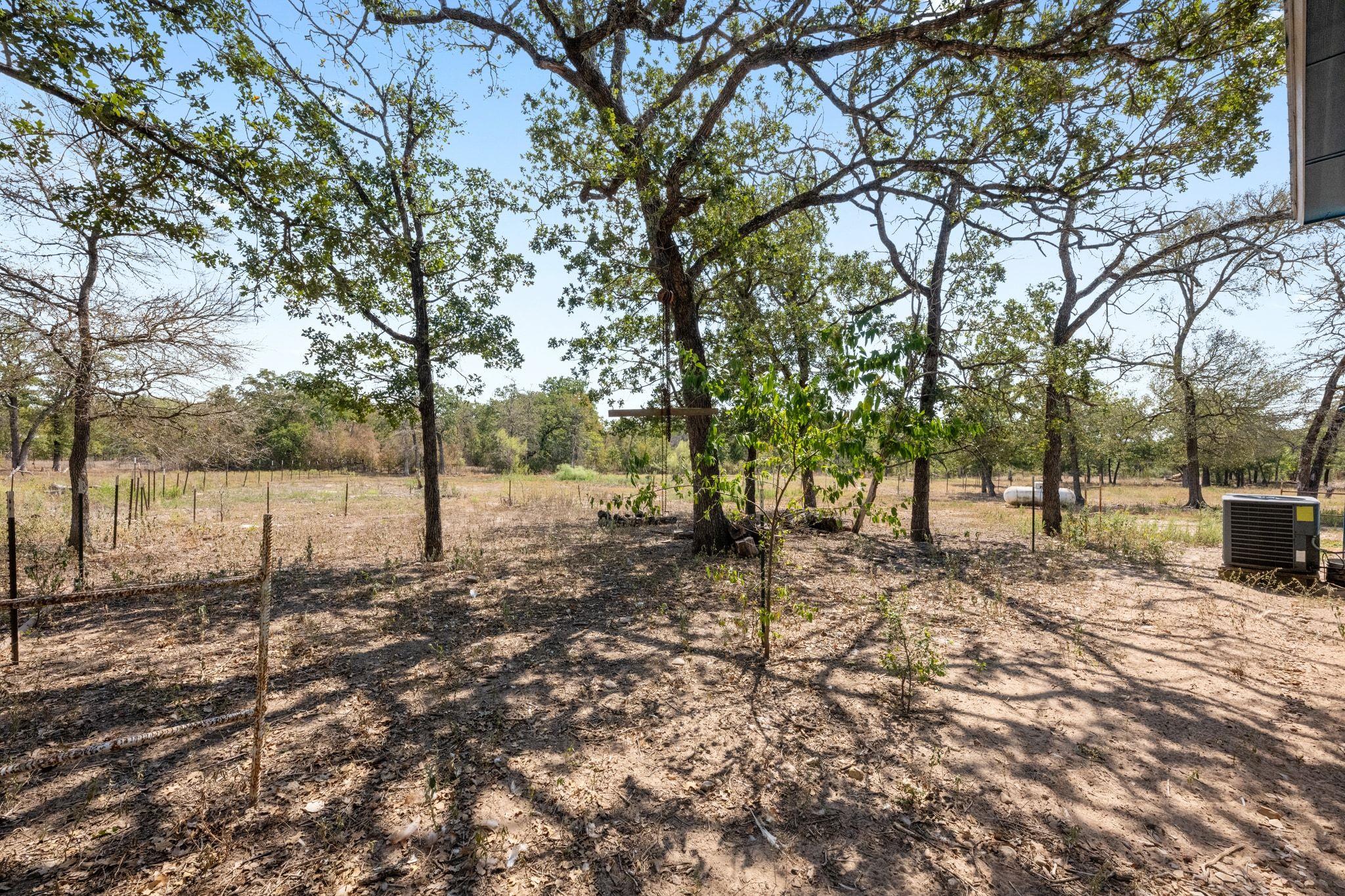 376 Jones Rd, Cedar Creek, TX 78612