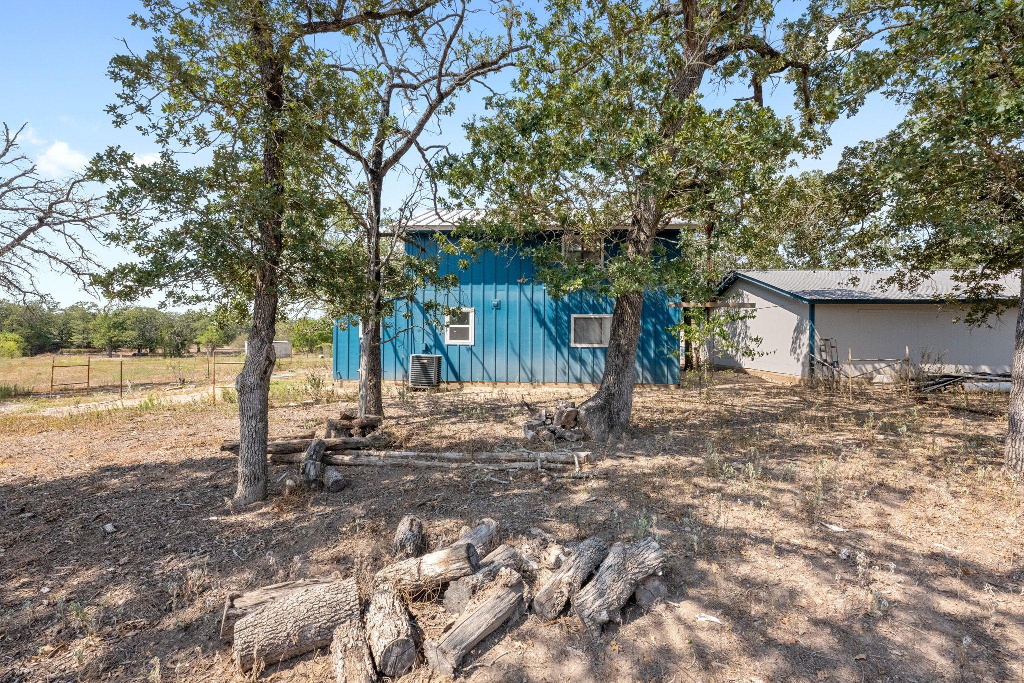 376 Jones Rd, Cedar Creek, TX 78612