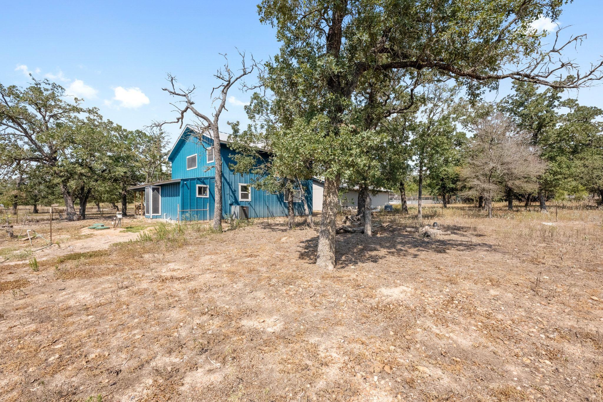 376 Jones Rd, Cedar Creek, TX 78612