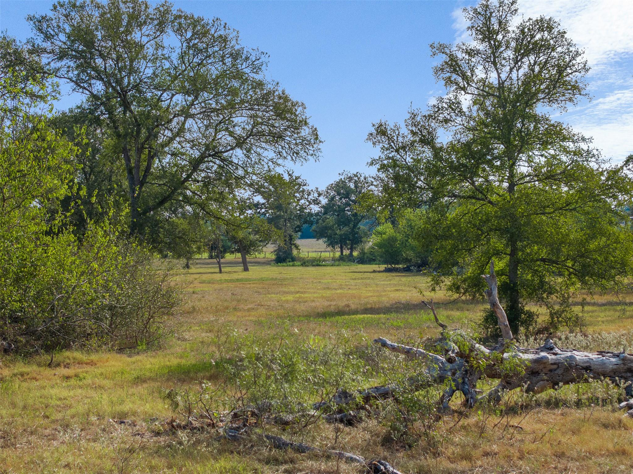 1463 CR 324, Lincoln, TX 78948