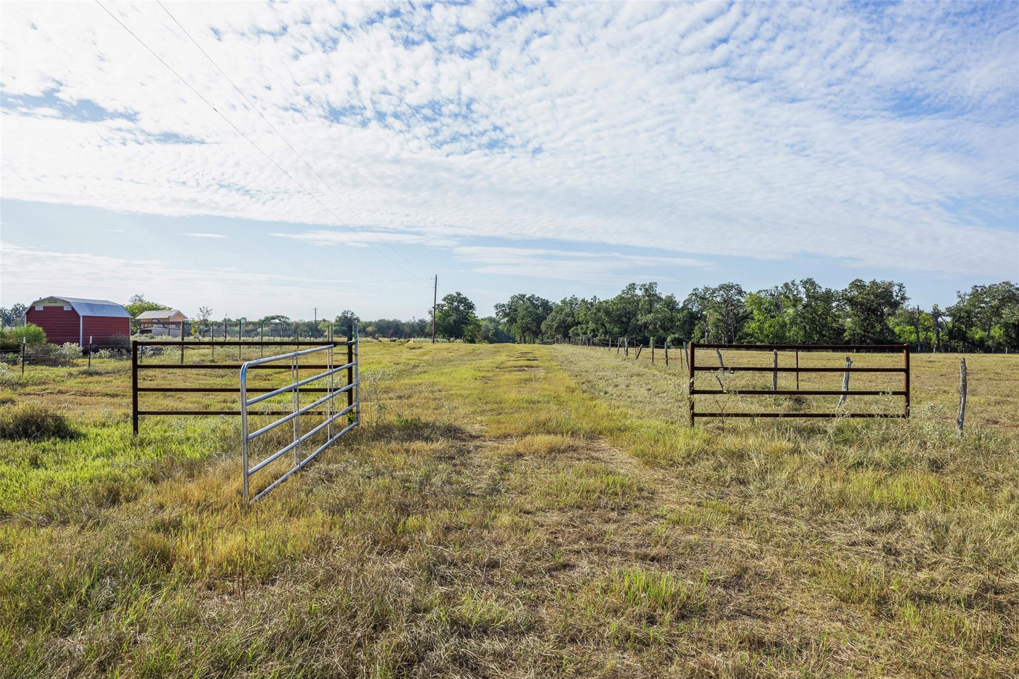 1463 CR 324, Lincoln, TX 78948