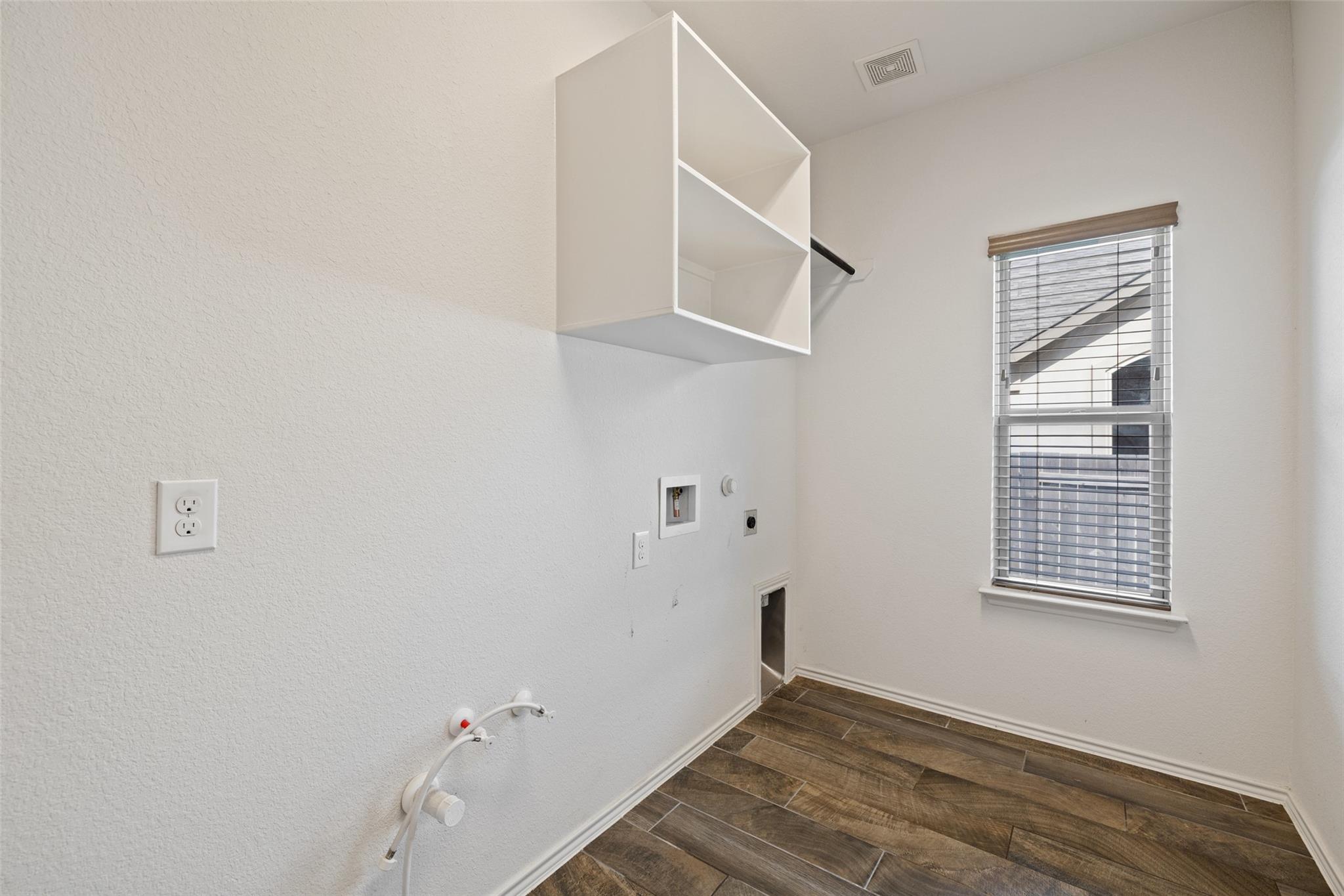 400 Saturnia Dr, Georgetown, TX 78628