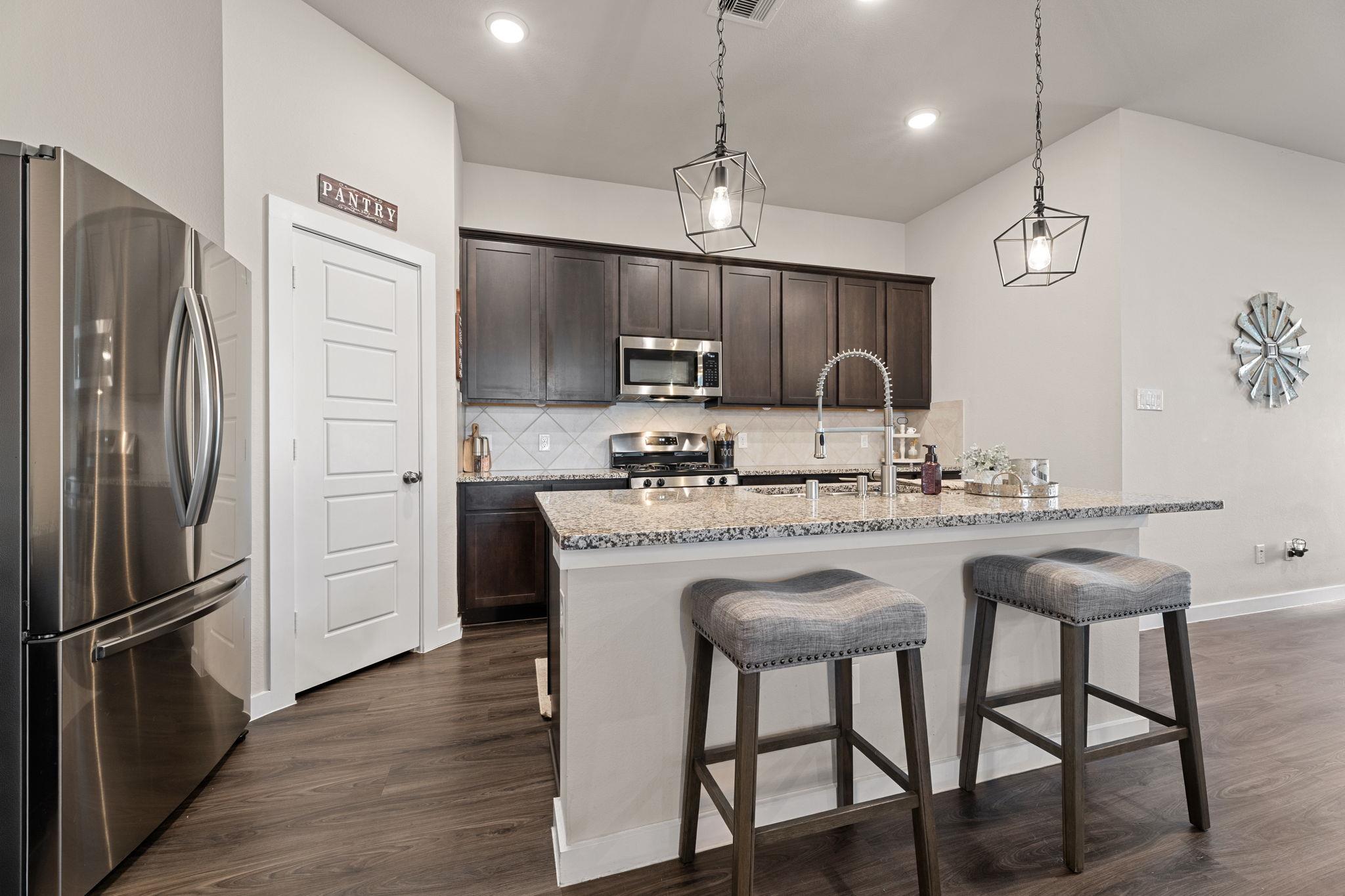 7643 Tramontana Ln, Baytown, TX 77523