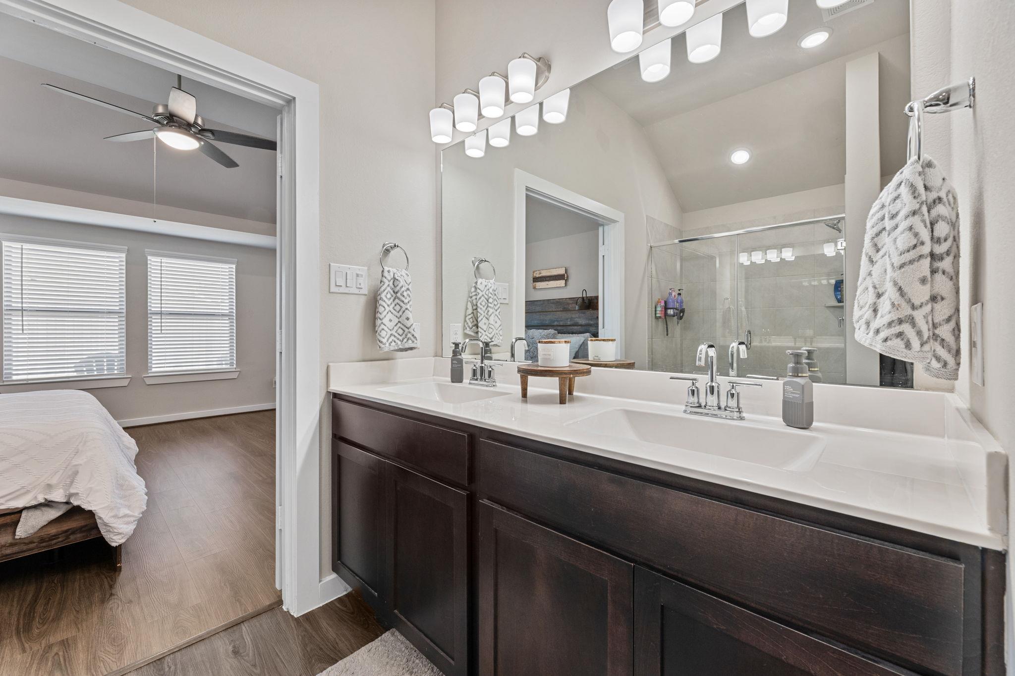 7643 Tramontana Ln, Baytown, TX 77523