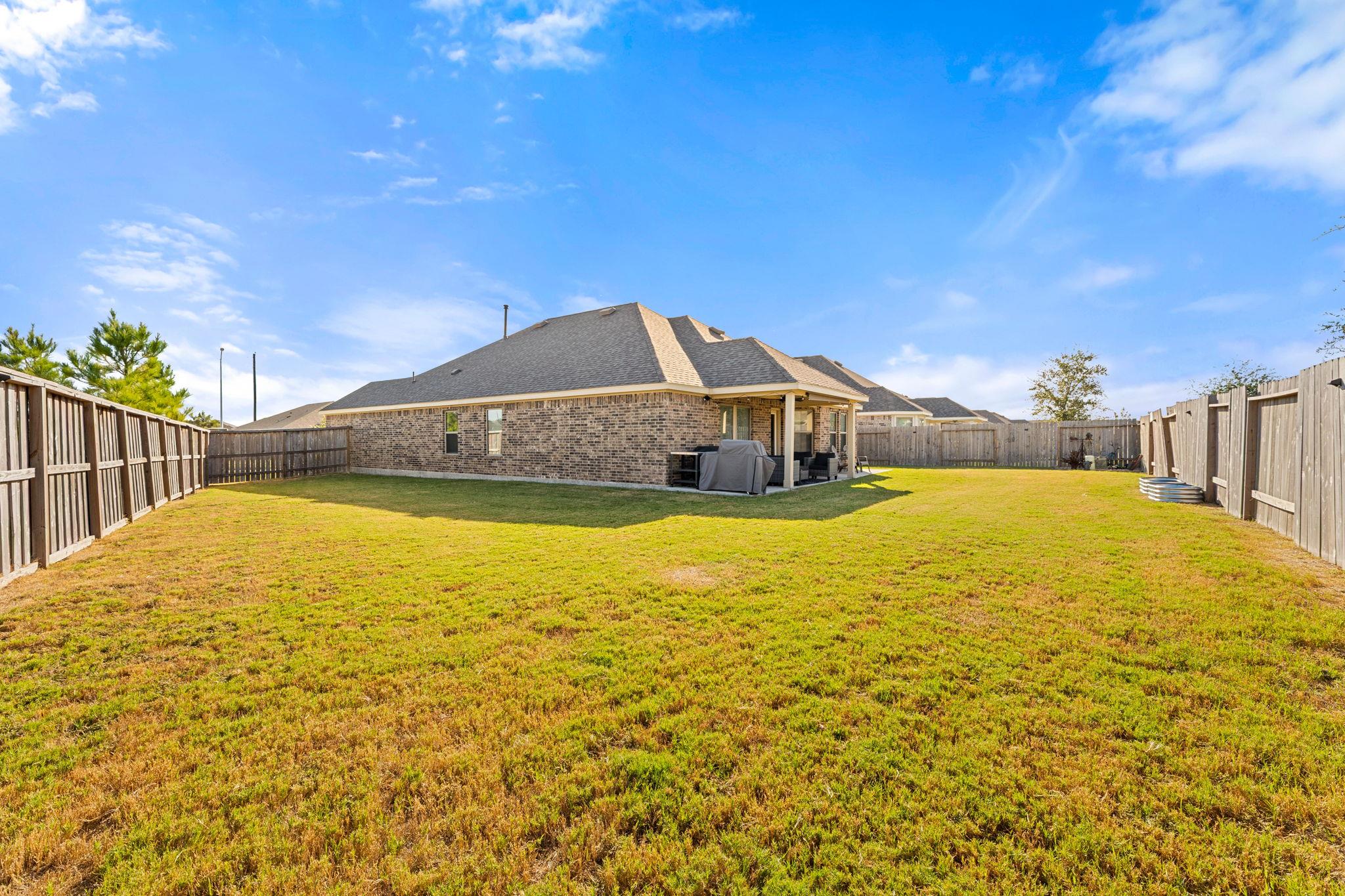 7643 Tramontana Ln, Baytown, TX 77523