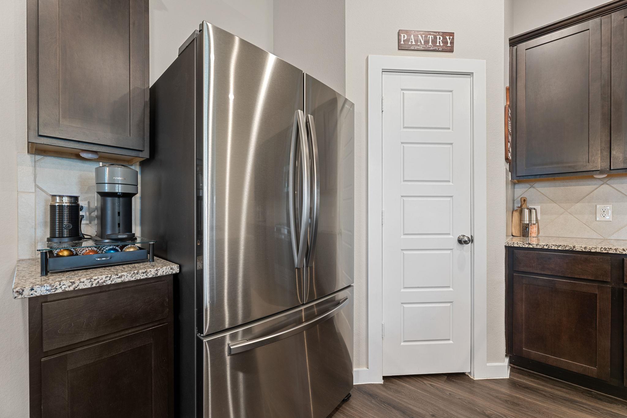 7643 Tramontana Ln, Baytown, TX 77523