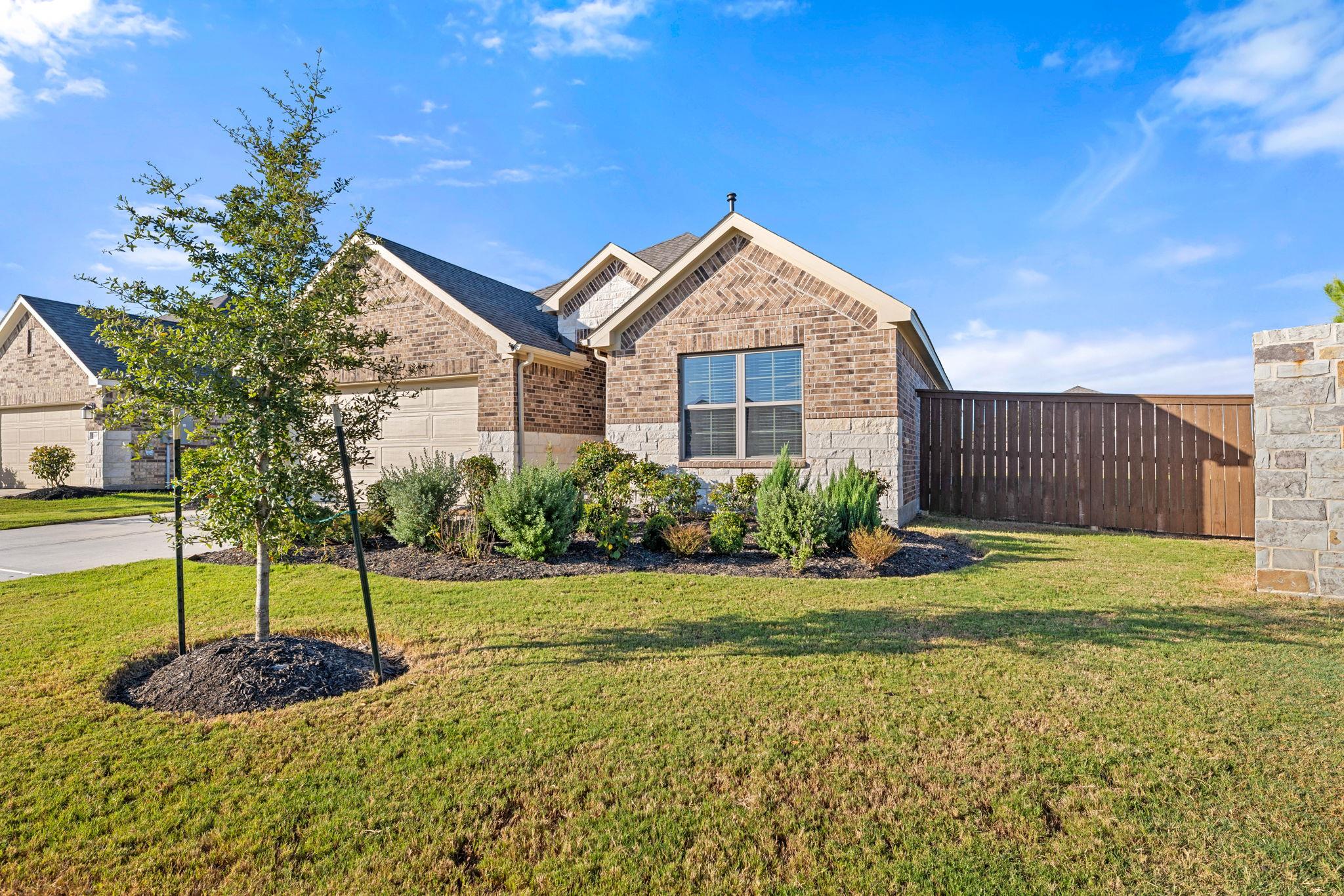 7643 Tramontana Ln, Baytown, TX 77523