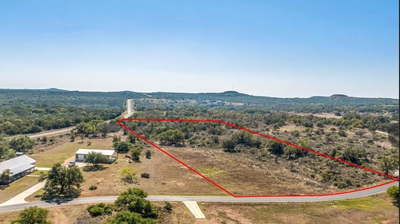 285 Comanche Ridge Rdg, Blanco, TX 78663