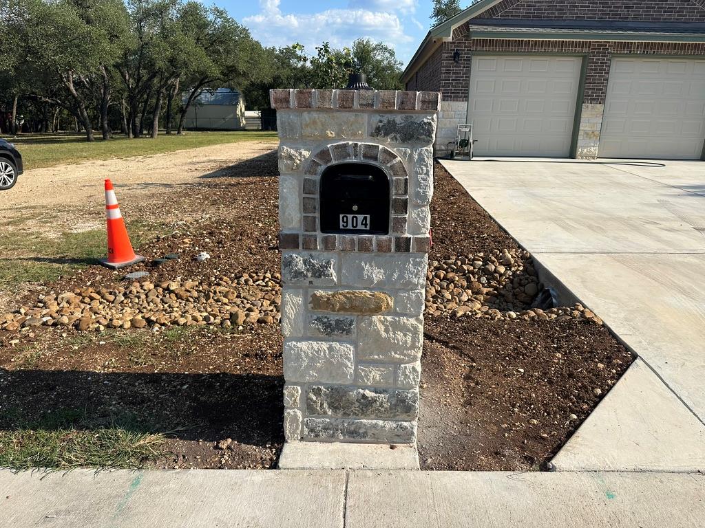 904 Wooten St, Cedar Park, TX 78613