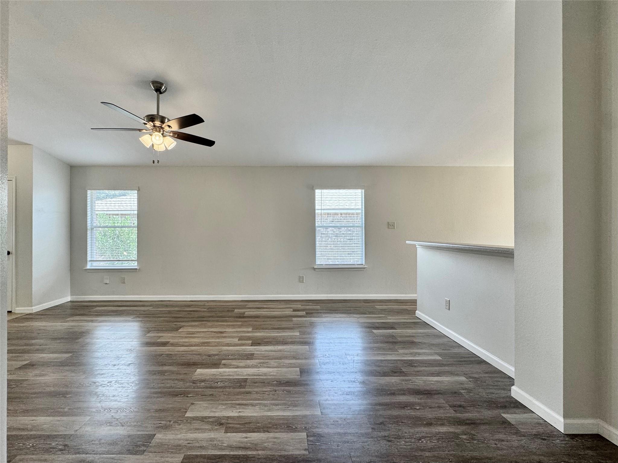 916 Gentry Dr, Leander, TX 78641