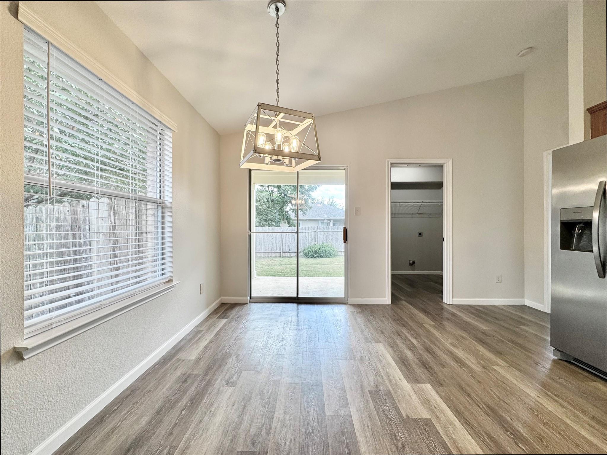 916 Gentry Dr, Leander, TX 78641