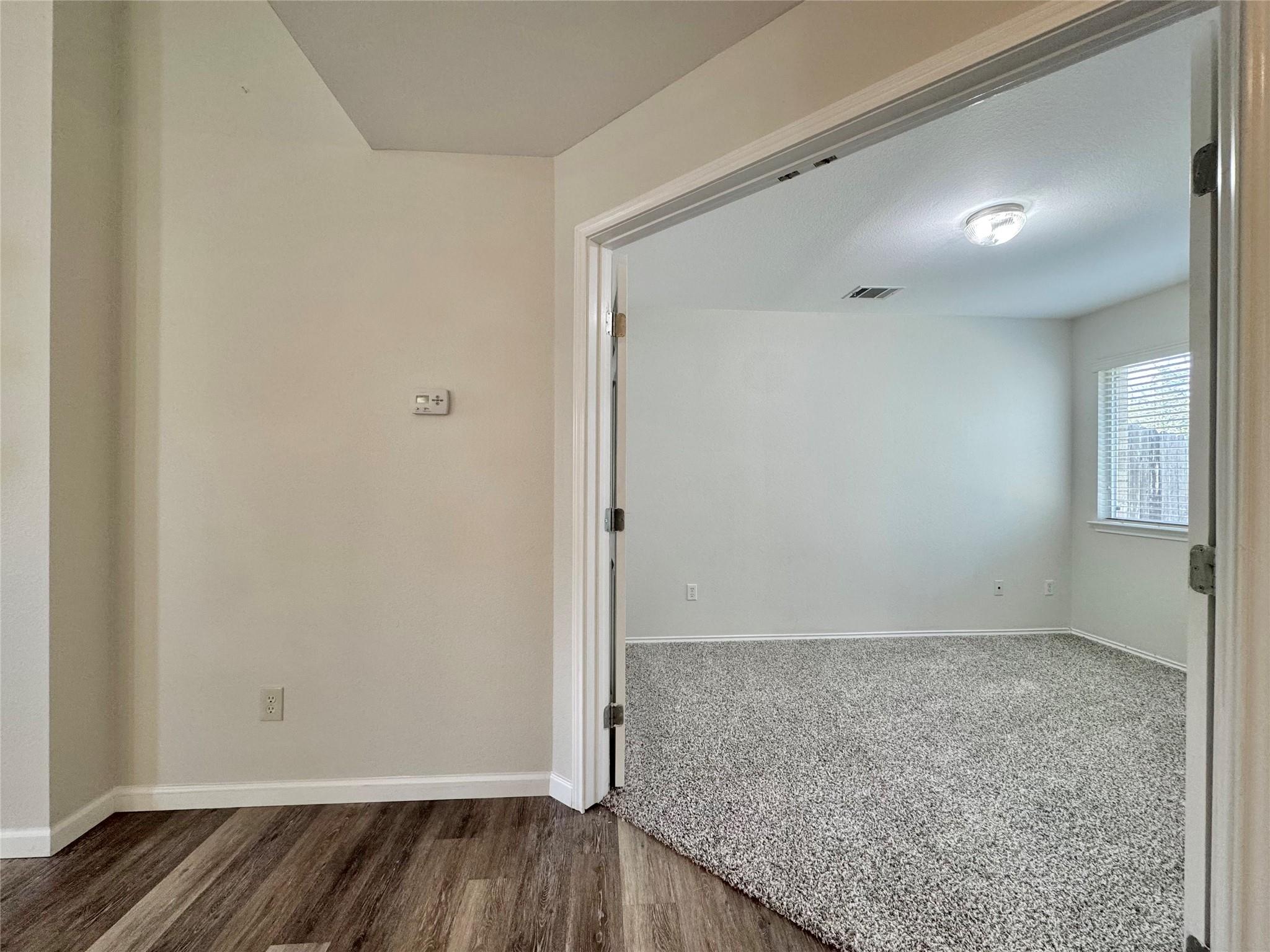 916 Gentry Dr, Leander, TX 78641