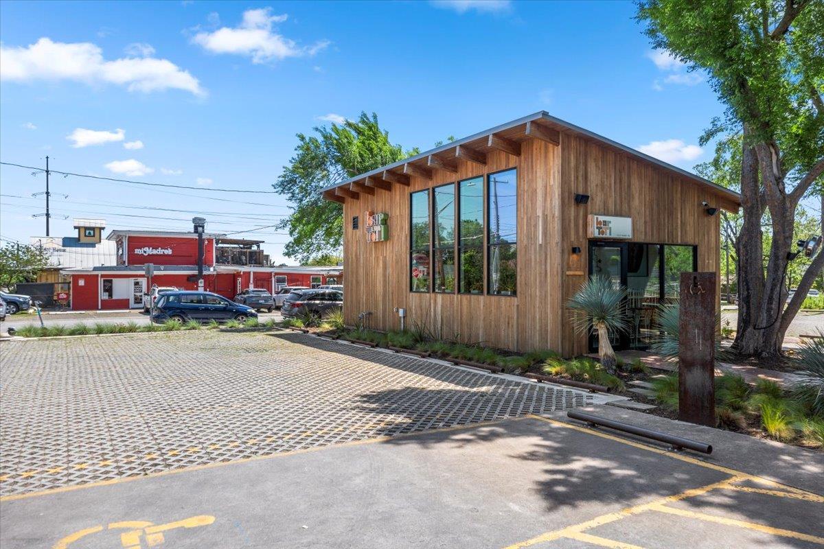 2804 Breeze Ter, Austin, TX 78722